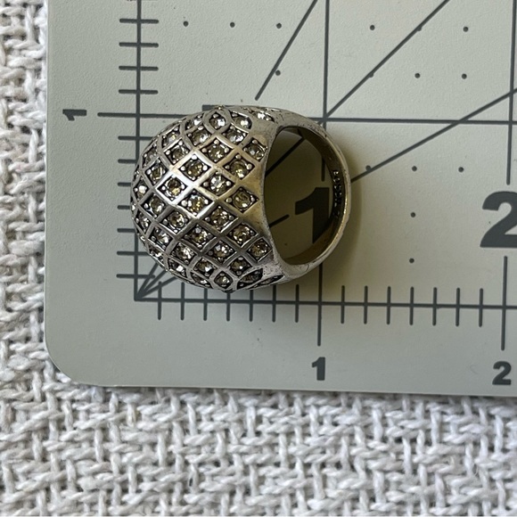 FOSSIL Crystal Dome Ring Silver Tone Size 7 - Picture 4 of 12